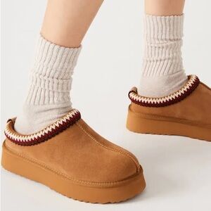 NWOT Steve Madden Selena in Cognac